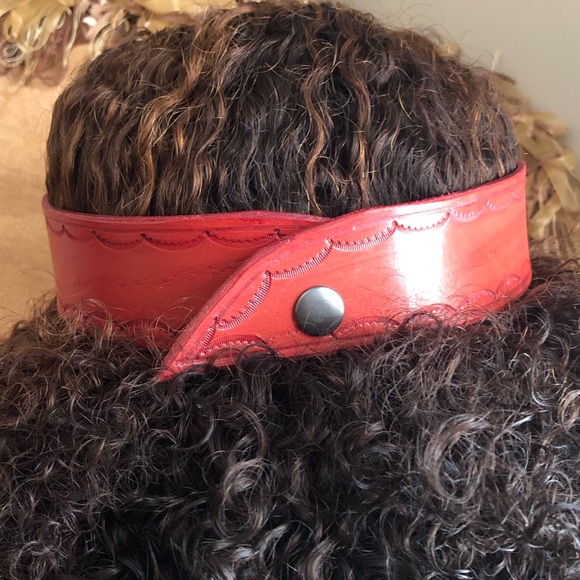 Red - Picture 3 of 4